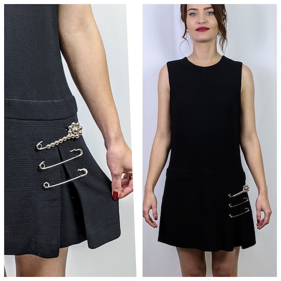 Vintage Y2K/ 90s Moschino Cheap and Chic 100% Wool Textured Mini