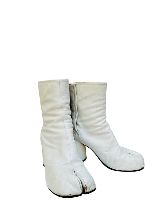 Maison Martin Margiela White Leather Tabi Boots Size 37 US 7 - Etsy