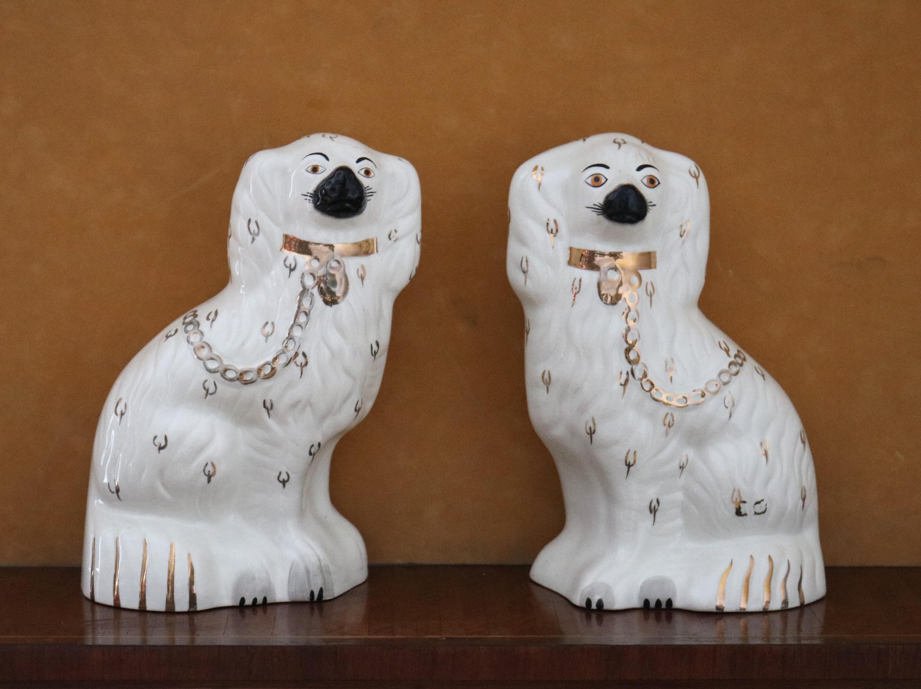 ベズウィック社製の陶器製スタッフォードシャー・ドッグのペア - Etsy 日本