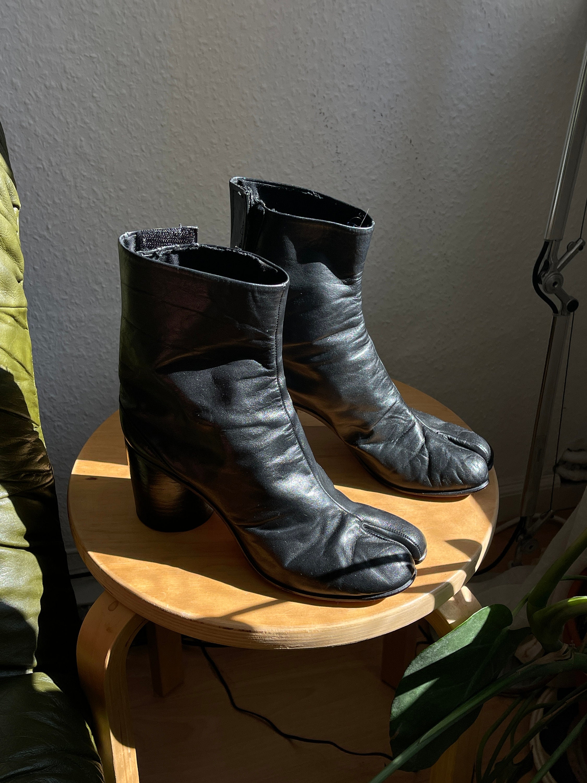 Margiela Tabi Boots 1990s Black Leather Size EU 39 U.K. 6 - Etsy