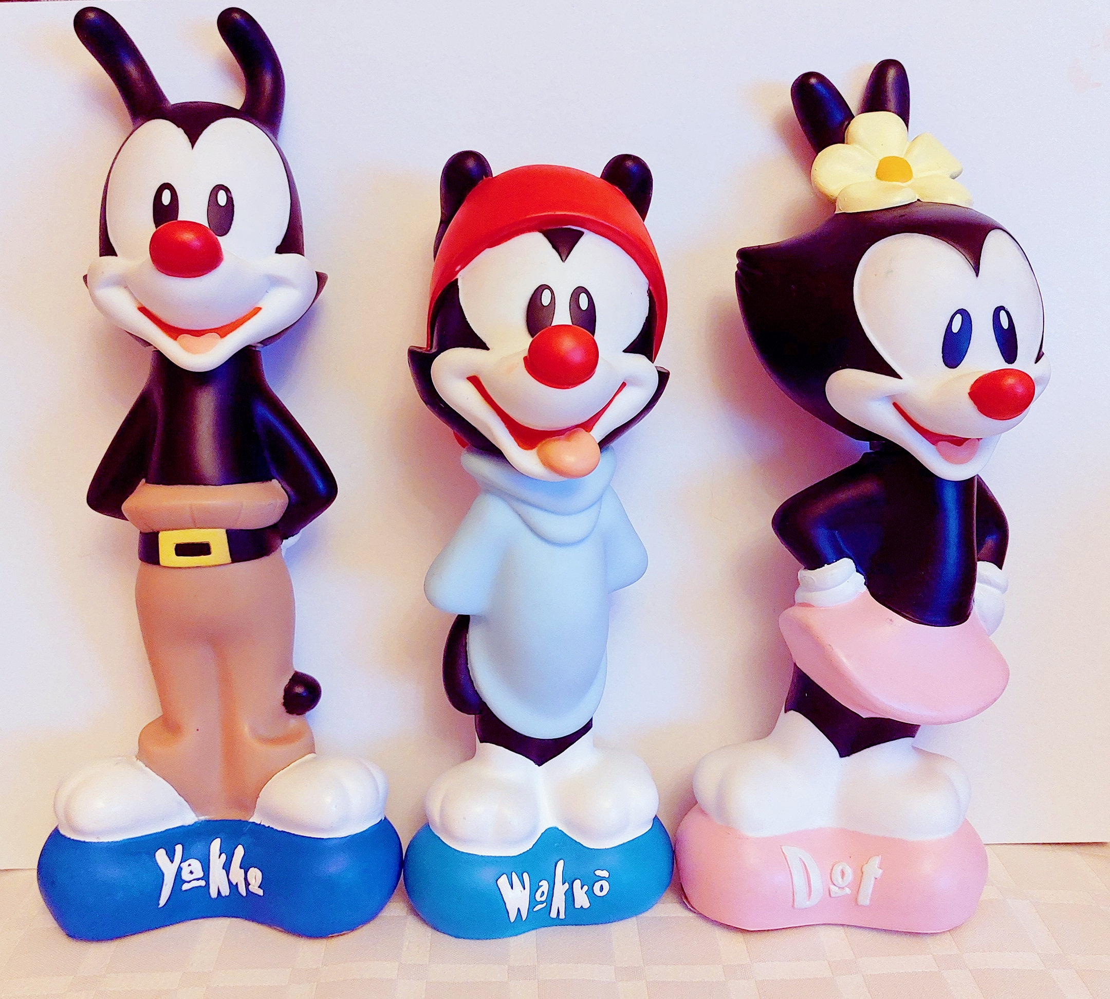 ANIMANIACS Wakko Yakko Dot Large 90s Bubble Bath Funky Bookshelf