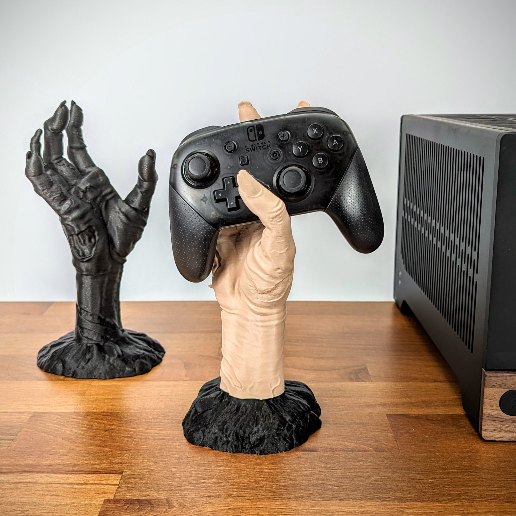 Zombie Hand Controller Stand - Witch's Demon Hand Headphone Stand