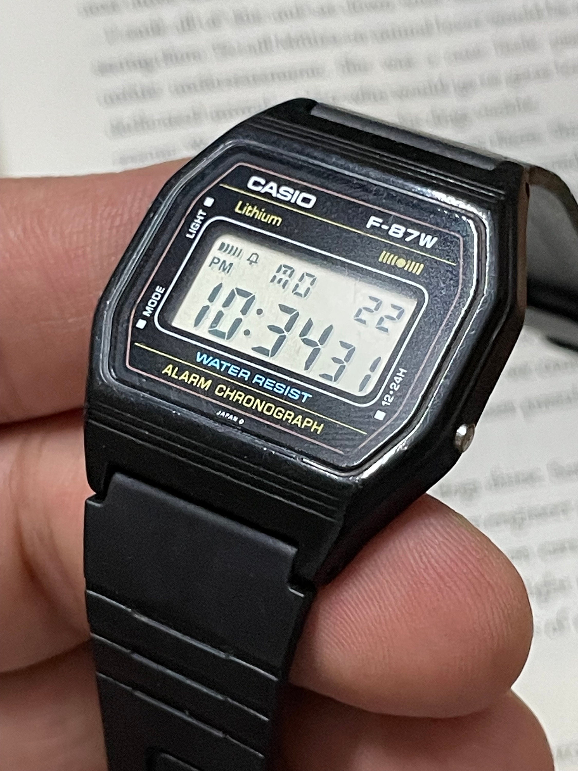 Casio F 87w Rare Vintage Watch. Seiko Citizen Gift Ideas