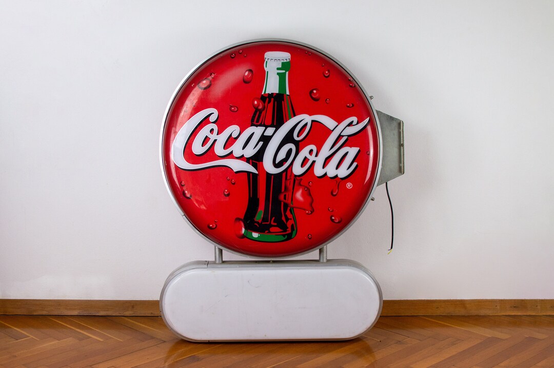 Coca-Cola ディスプレイ 円形 赤 直径50cm Coca-Cola ディスプレイ