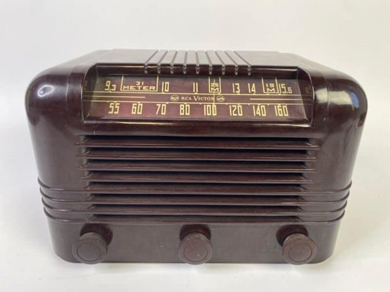Vintage RCA Victor Model 56X-11 Bakelite Shortwave Table Tube