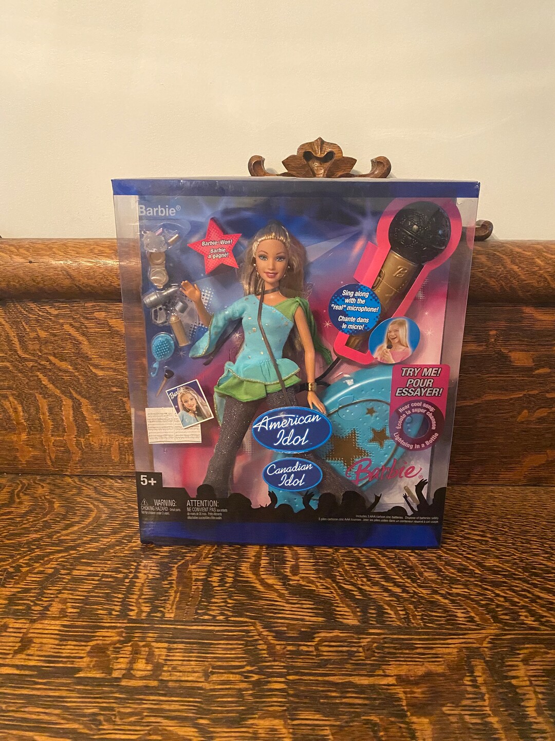 2005 Barbie American Idol/canadian Idol Doll With Microphone for