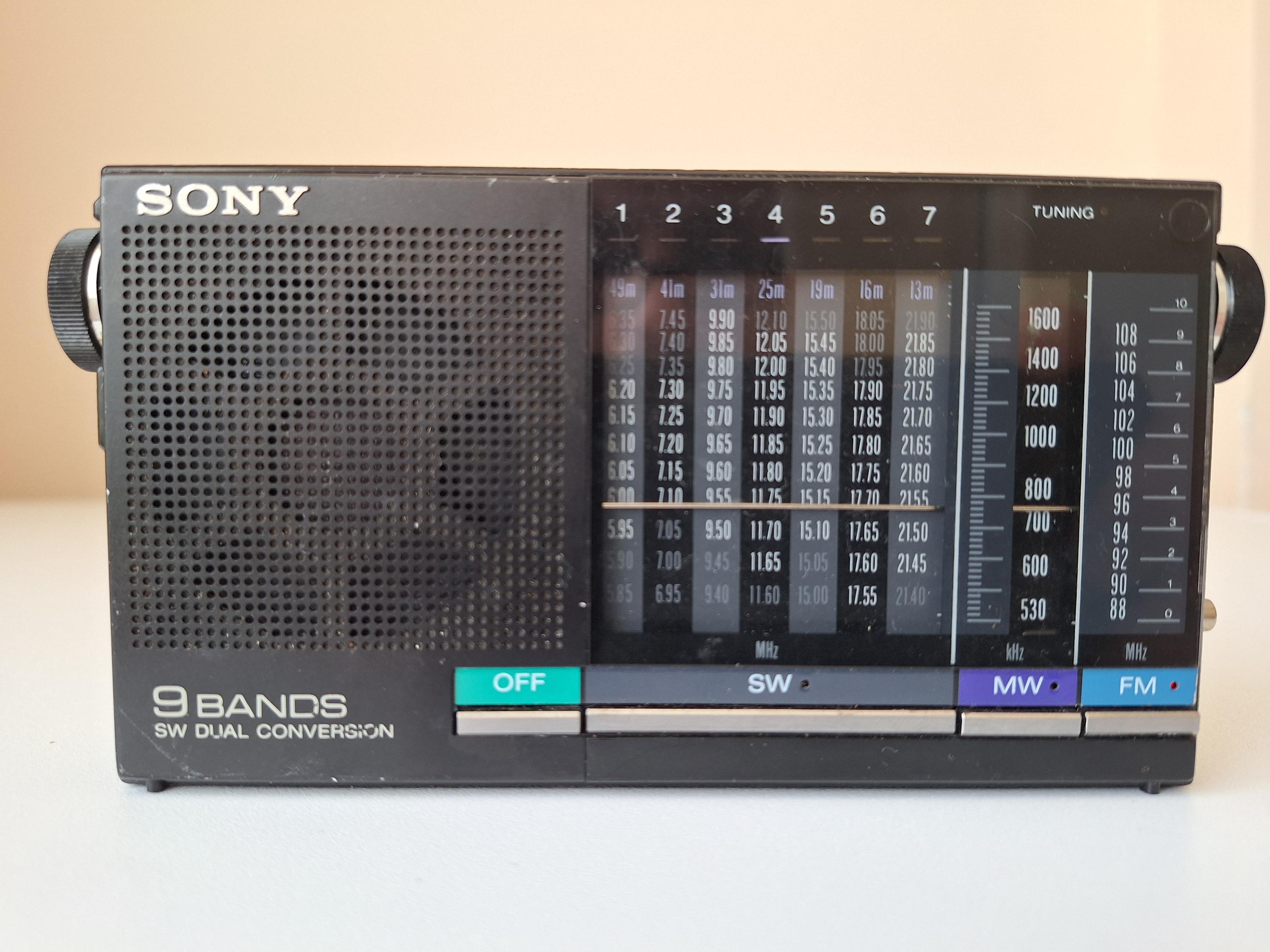 Vintage Sony ICF-4900 Radio, Fully Working - Etsy
