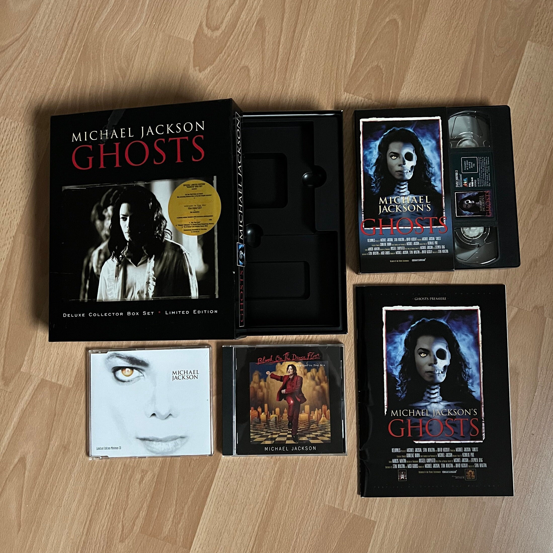 Michael Jackson - Ghosts - Deluxe Collector Box Set - Limited