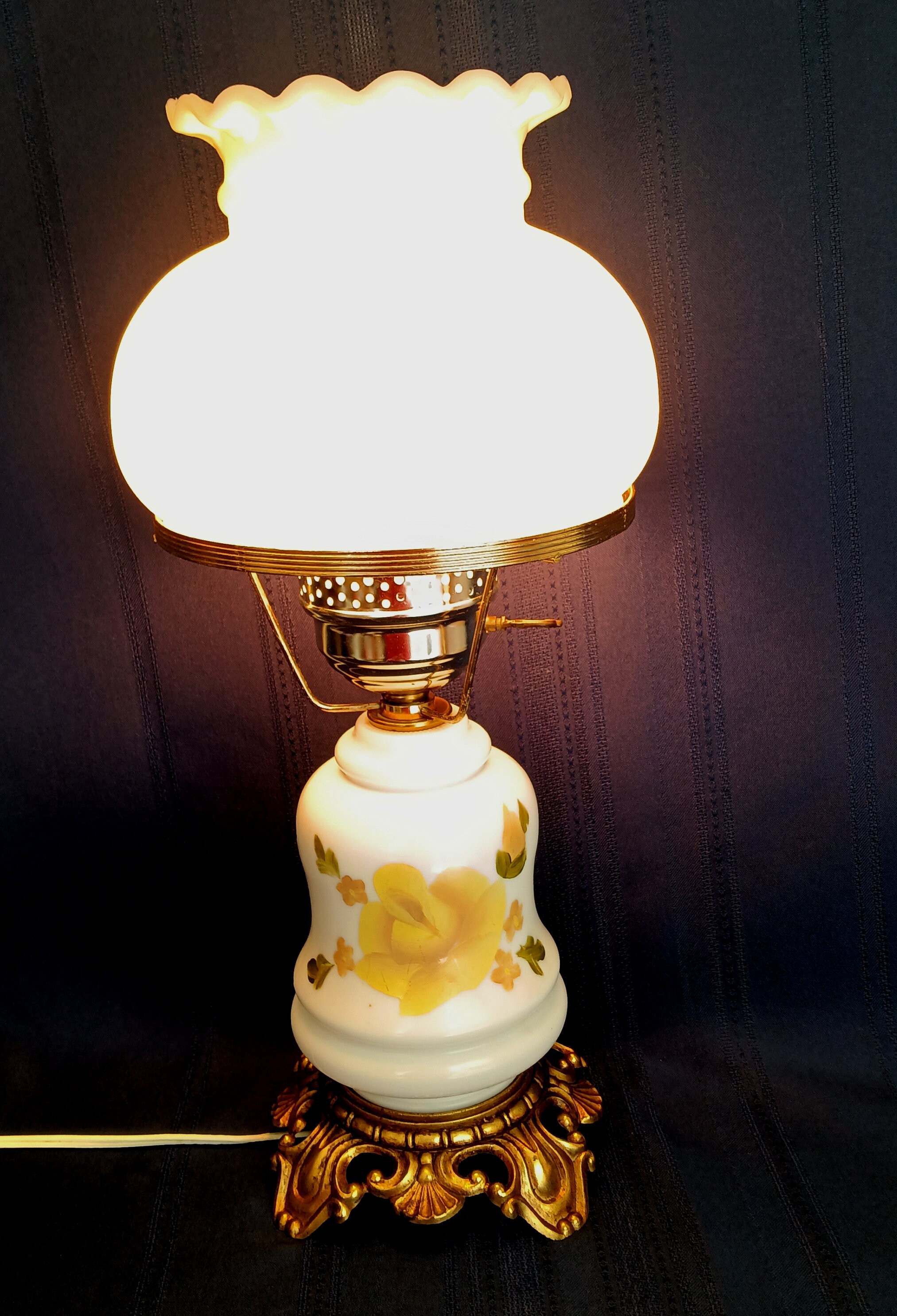 Vintage GWTW Style Milk Glass Table Lamp Painted Yellow Rose