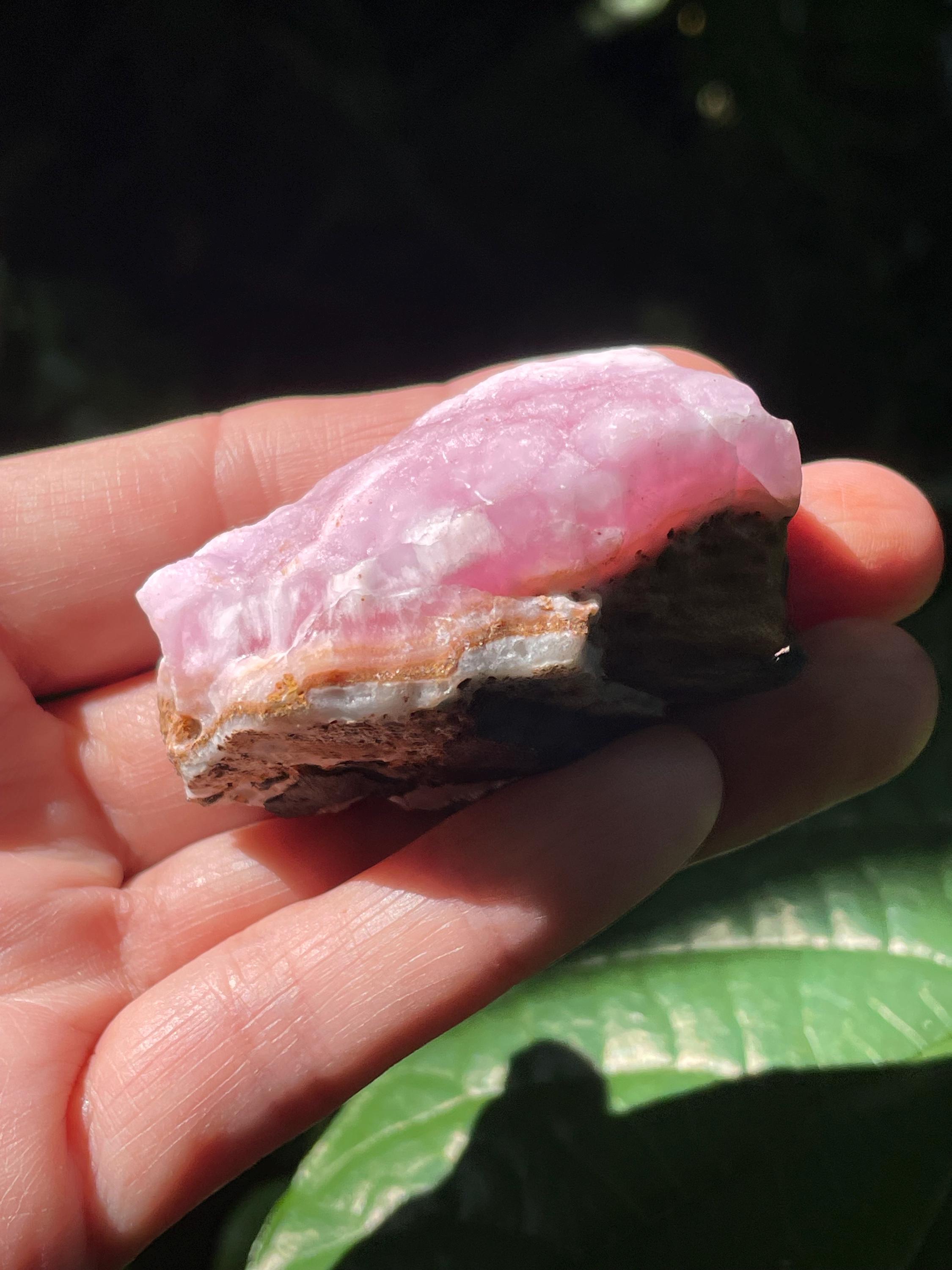 ピンクアラゴナイト原石：アフガニスタン産天然ヒーリングクリスタル