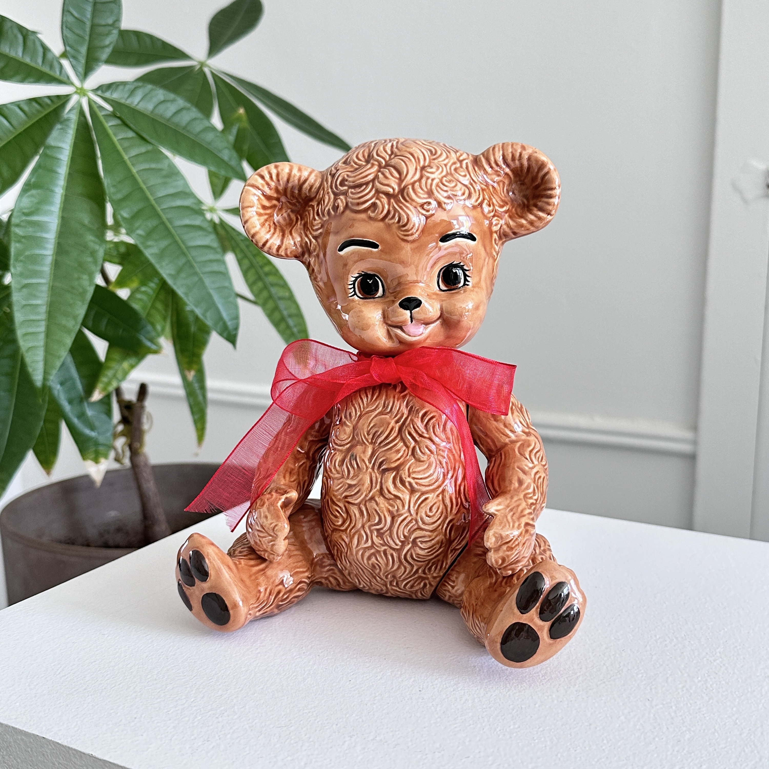 antique bear ୨୧ .·*° オレンジの瞳が可愛い クマさん antique bear