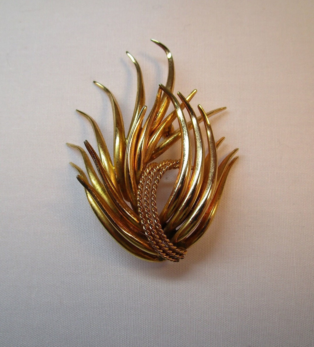 Grosse, Germany, 1962 Brooch, Gold-plated - Etsy