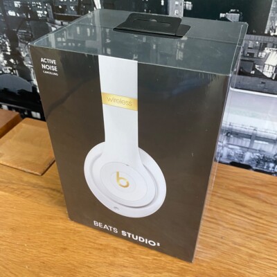 Beats Studio3 Wireless Over‑Ear Bluetooth Noise-Cancelling