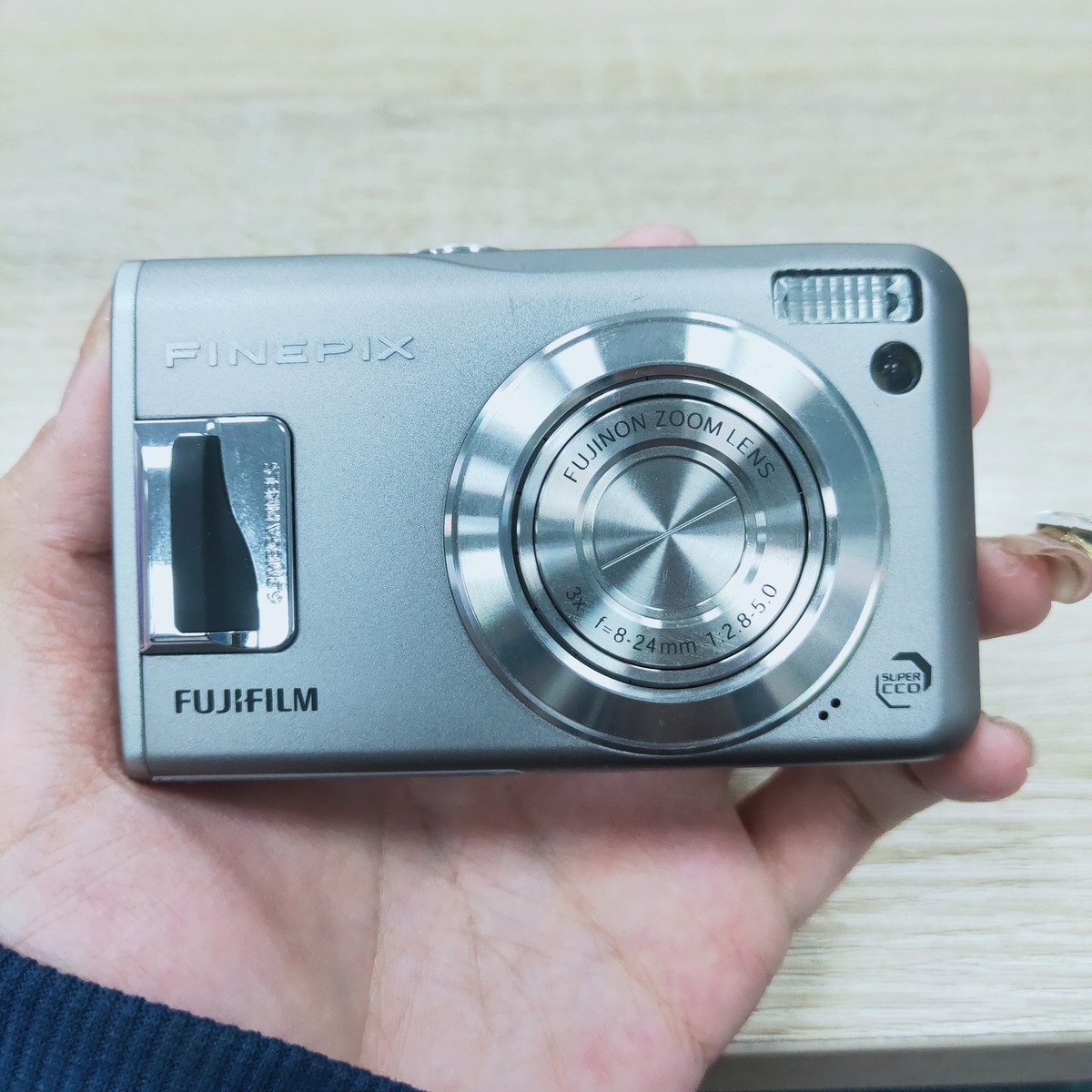 Fujifilm FinePix F31fd Compact Digital Camera 6.3MP 3x Silver - 90