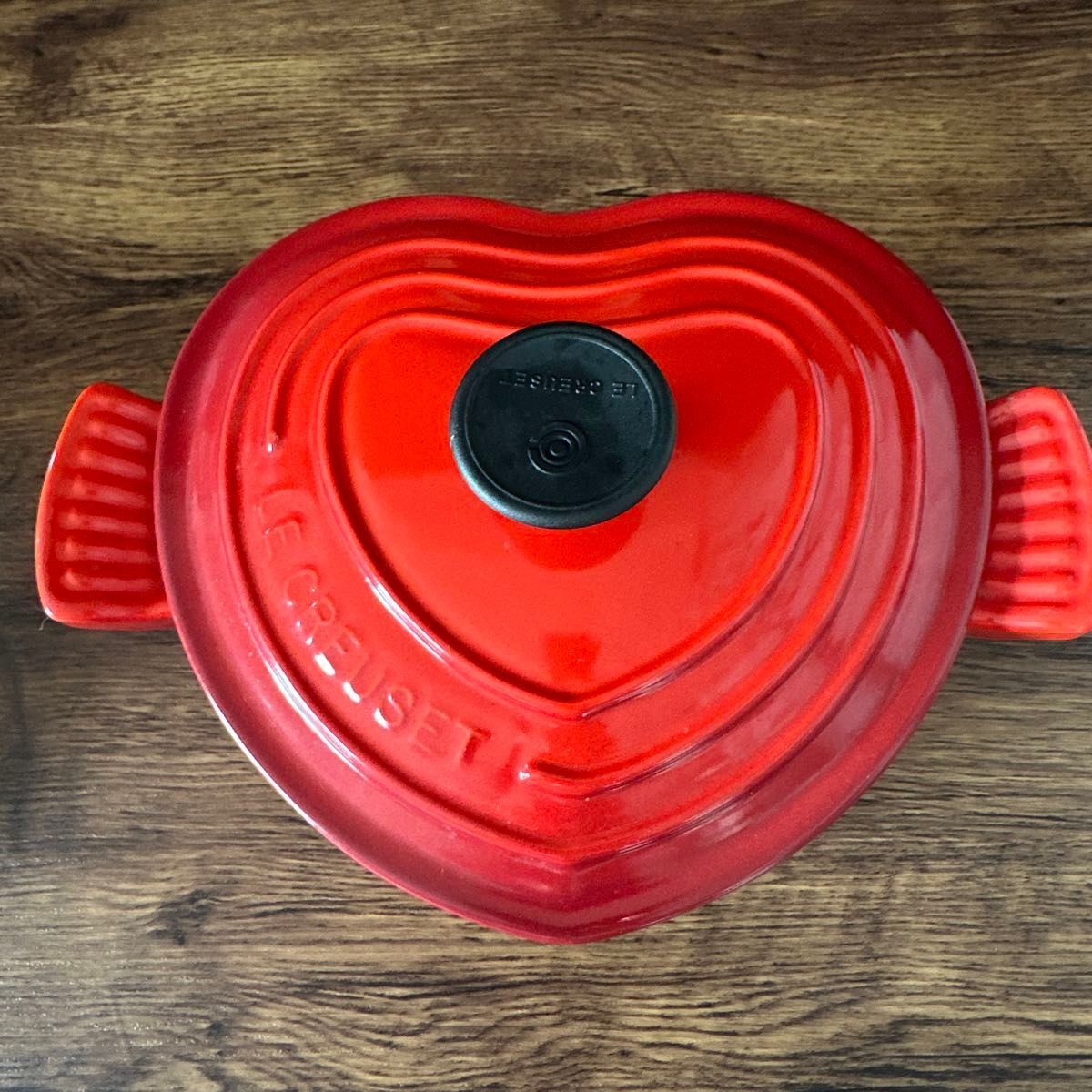 LE CREUSET Heart Shaped Cocotte Enamel Cast Iron Dutch Oven 2L
