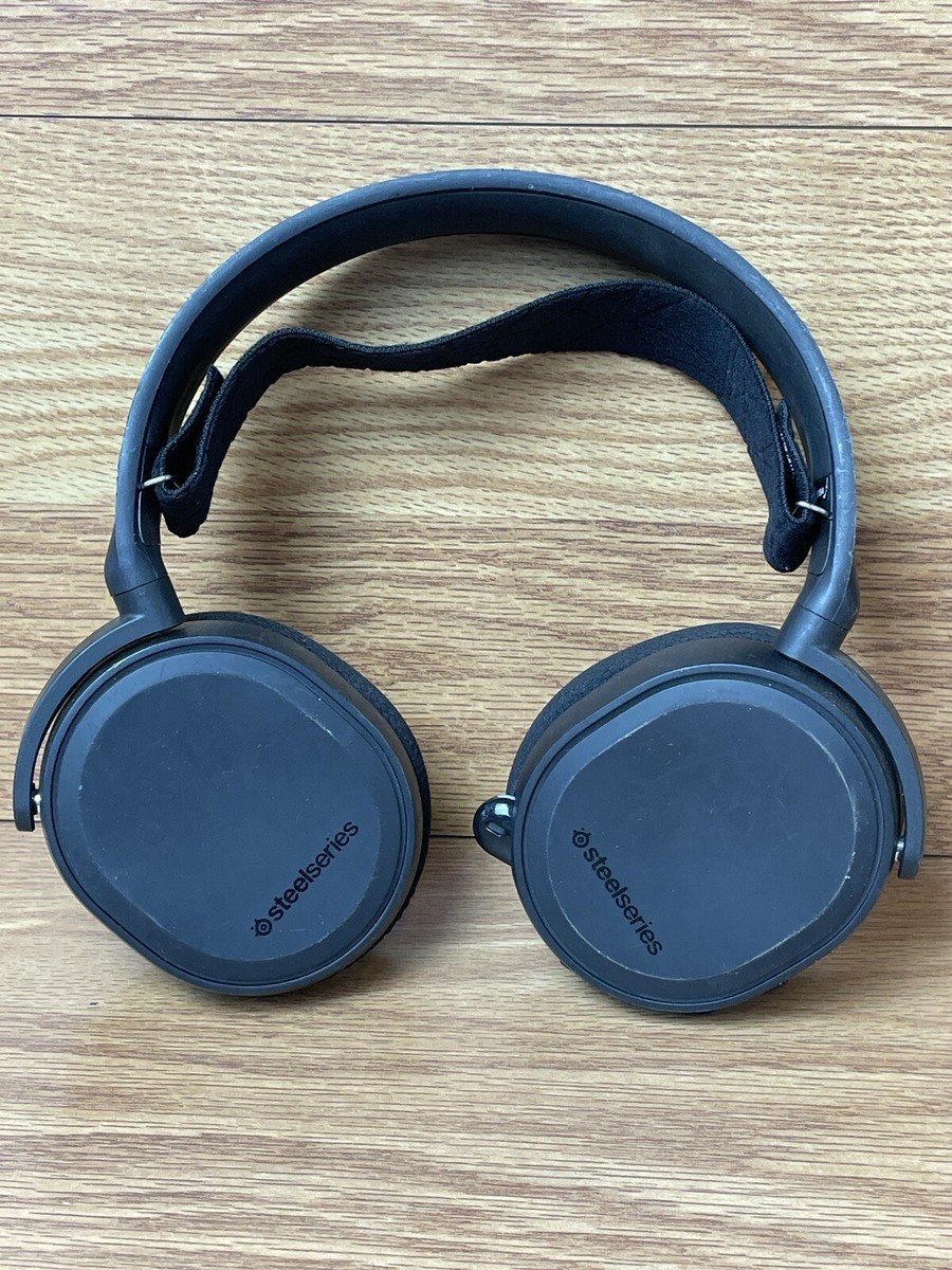 SteelSeries Arctis 5 Black Wired Gaming Headset Detachable