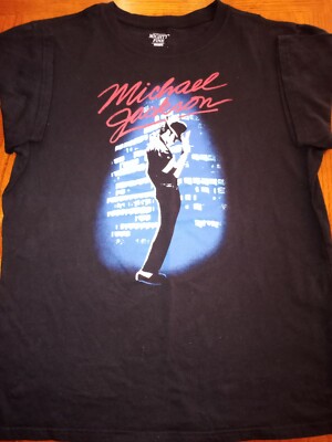 VINTAGE MICHAEL JACKSON T SHIRT..SIZE LARGE W SHRINKAGE..21 PITS