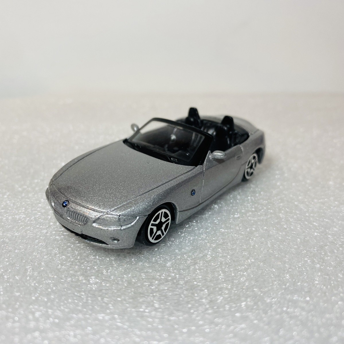 MotorMax (6083) BMW Z4 Convertible 1:54 (not 1:64) Diecast Silver