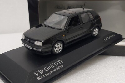 VW Volkswagen Golf 3 III GTI 1993 Black 1:43 Minichamps 400055560