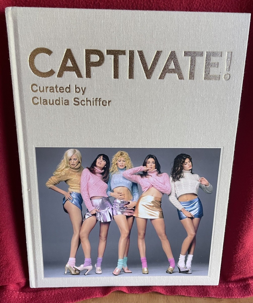 cian2zegna】CAPTIVATE by Claudia Captivate! Model Claudia Schiffer