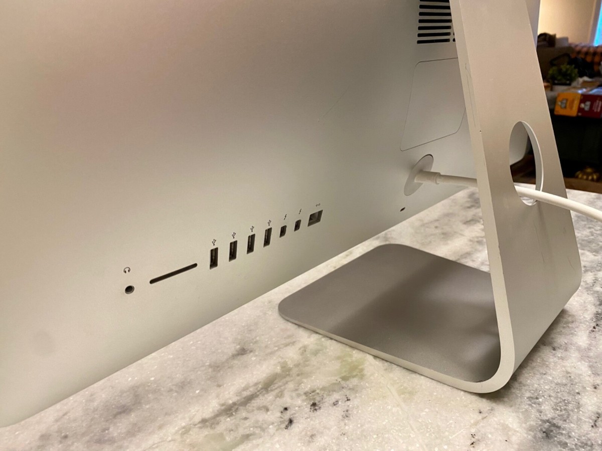 2012 imac 27 with upgrades. 24gb Ram, 1TB hard drive very lightly