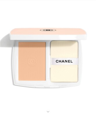 CHANEL LE BLANC BRIGHTENING COMPACT FOUNDATION | eBay