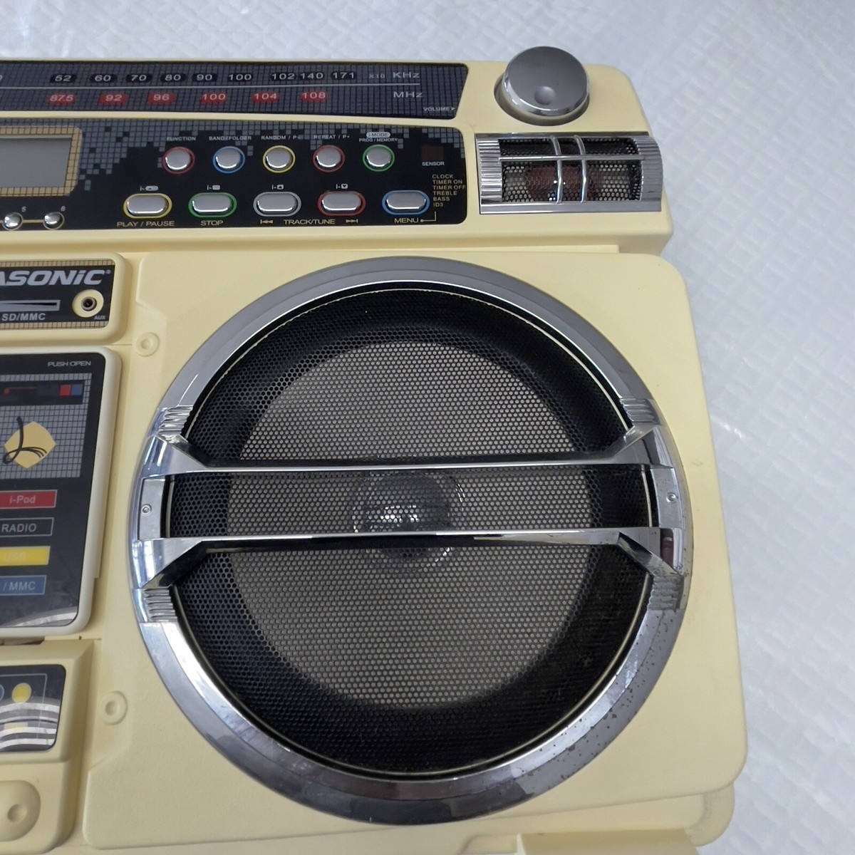 Lasonic i931 Retro Boombox iPod AM/FM Radio USB SD Card Reader