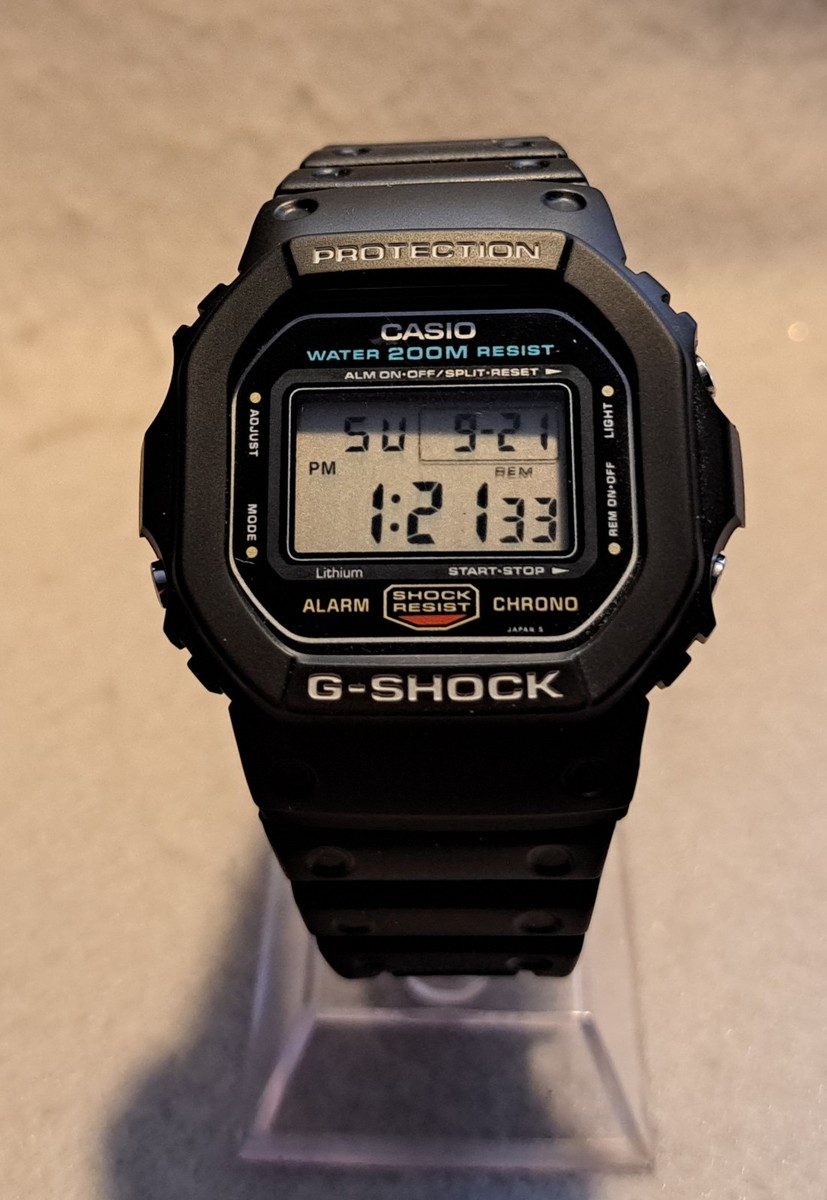 An Extreamly Nice Vintage 1987 to 1994 Casio G-Shock DW5600C Mens