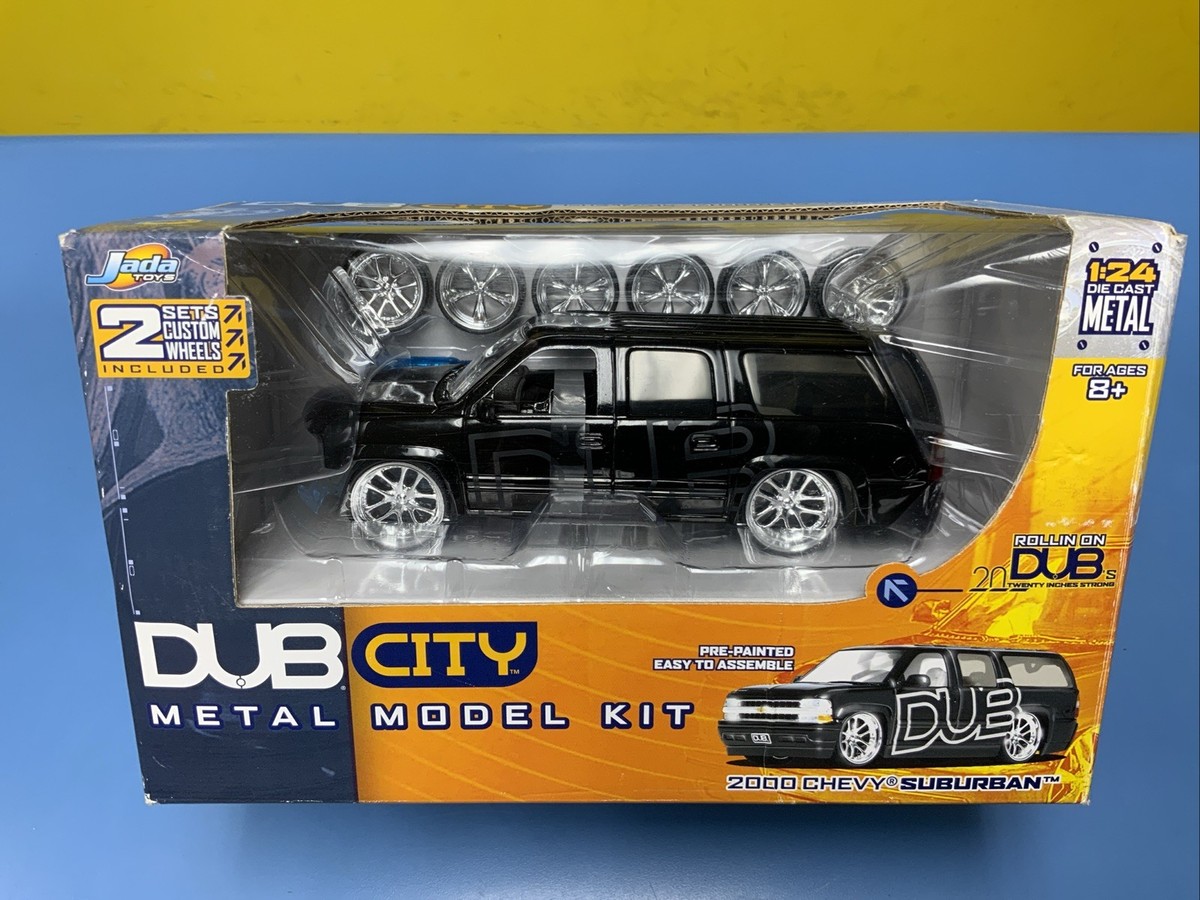 JADA DUB CITY 2000 CHEVY SUBURBAN W/ 20
