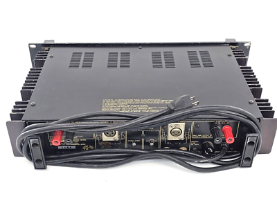 X857 YAMAHA P2050 パワーアンプ プロフェッショナルシリーズ X857