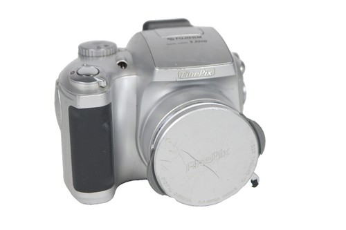 FUJI Fujifilm Finepix JX600 digital camera W/Battery, Charger Red