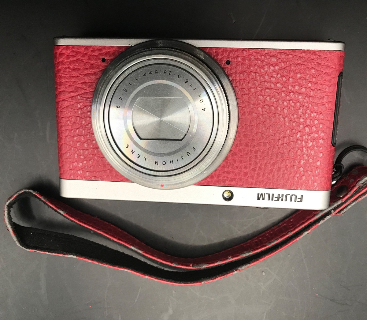 MINT] Fujifilm X Series XF1 12.0MP Compact Digital Camera From