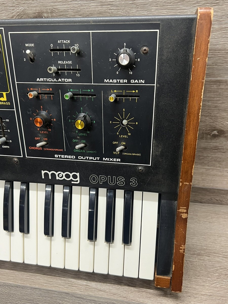 Moog Opus 3 Orchestral Synthesizer RARE *FOR PARTS OR REBUILD ONLY