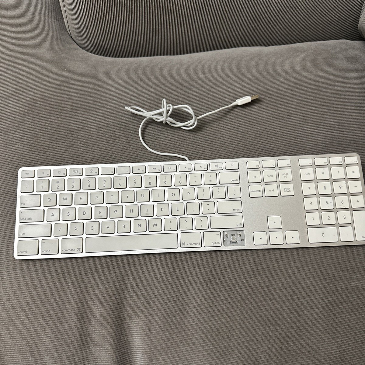 Apple アップル Mac マック A1243 Keyboard with Numeric 純正 有線