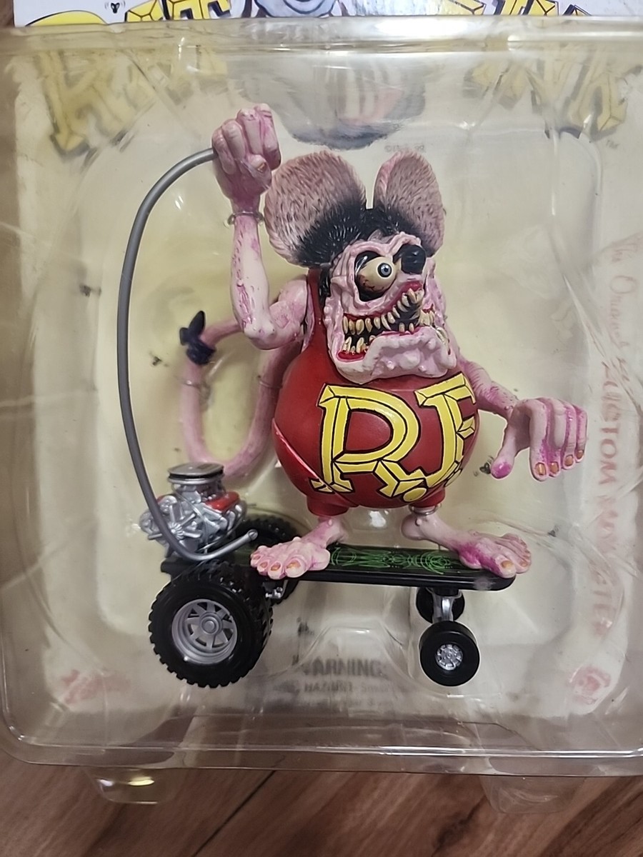 Rat Fink Rat-A-Tude Pose em Figure w/Skateboard 2000 Sideshow Toys