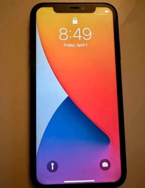 Apple iPhone 11 64GB, Black (Unlocked) (*EXCELLENT CONDITION - NO