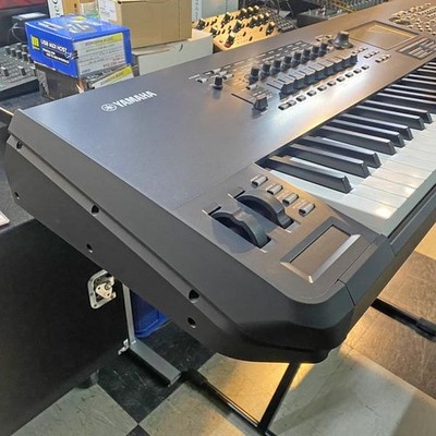 Yamaha Montage-8 88 Key Workstation Keyboard Synthesizer for sale