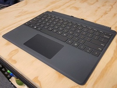 Microsoft Surface Pro 11, 10, 9, 8, X - Signature Type Cover