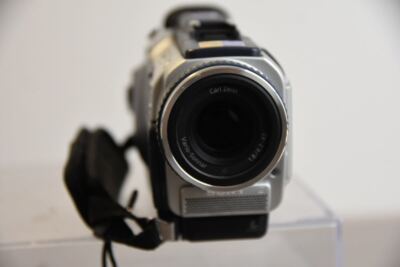 Sony Handycam DCR-TRV30 Camcorder Record Transfer Mini DV Tapes