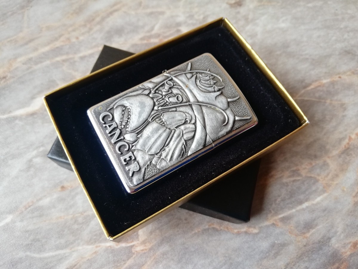 VTG RARE 1997 ZIPPO CANCER ZODIAC SERIES DESIGN BARRETT SMYTHE