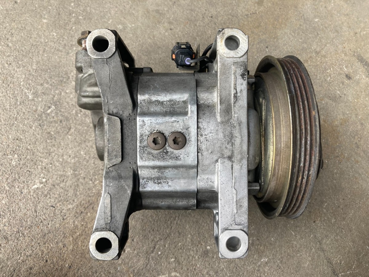 NISSAN JDM S15 SILVIA SR20 air conditioning compressor 92600-85F10