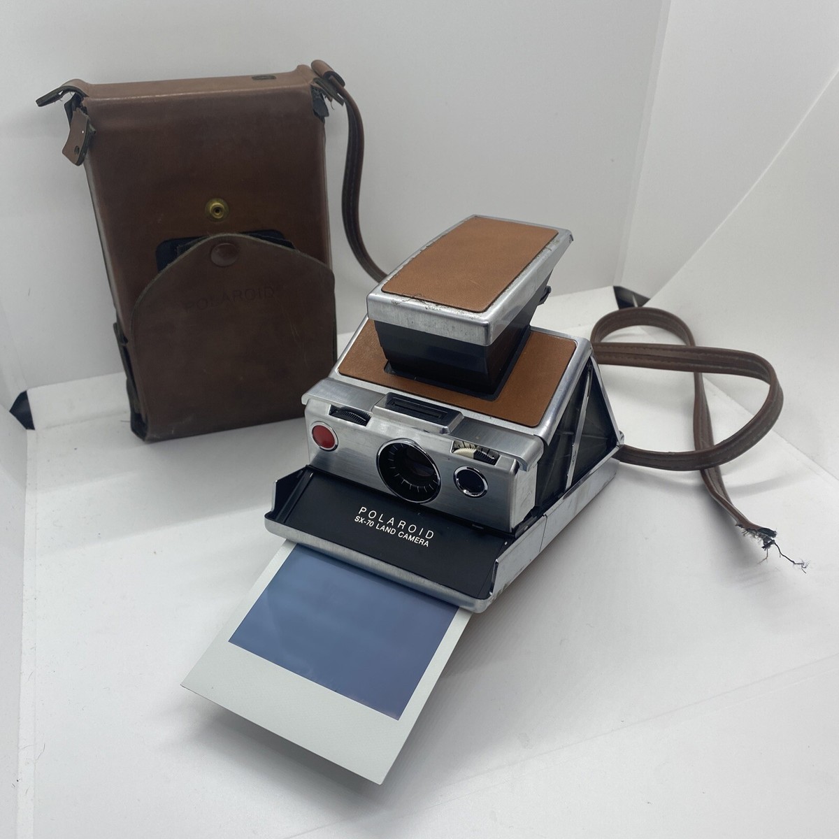 Vintage Nice Polaroid SX-70 Land Camera w/Leather Case TESTED