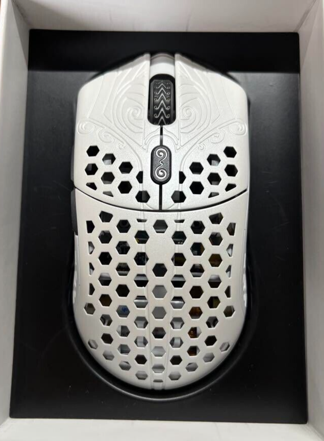 FinalMouse Starlight-12 Pegasus Small Gaming Mouse white from