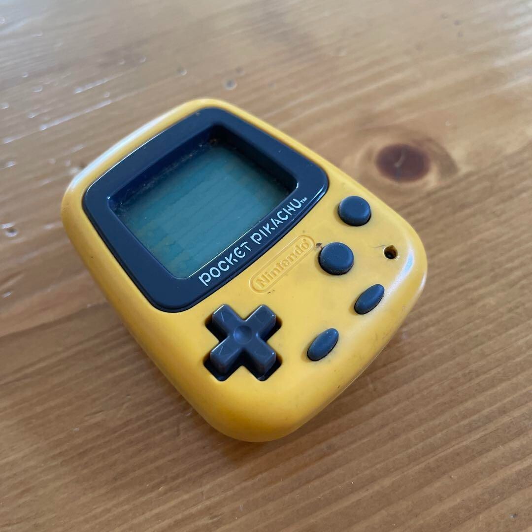 Nintendo Pokemon Pocket Pikachu Initial Edition 1998 Pedometer