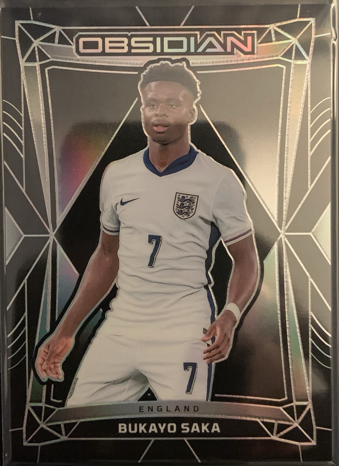 Bukayo Saka 2024 Obsidian #GG-BS Galaxy Gear /199 Price Guide