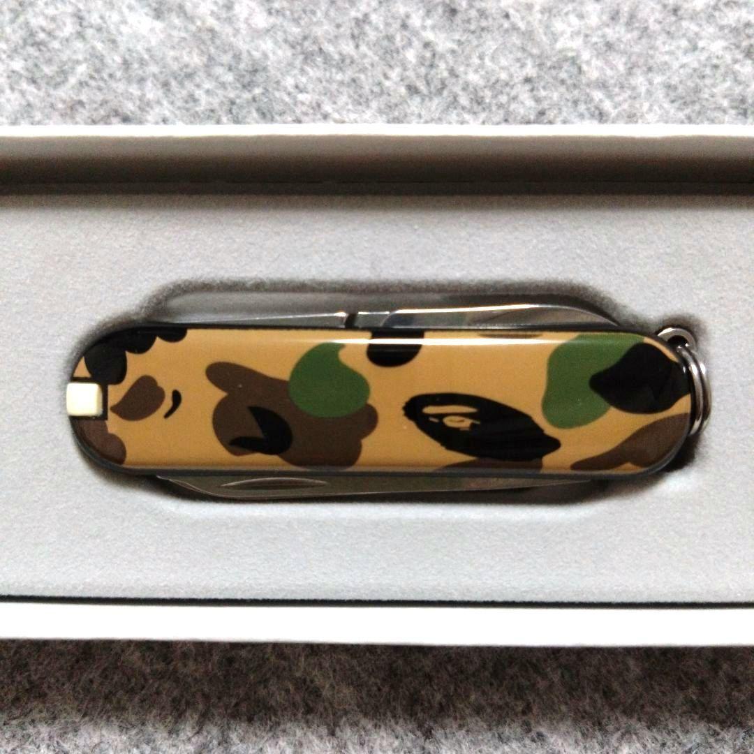 VICTORINOX x A BATHING APE Collaboration Multitool Knife