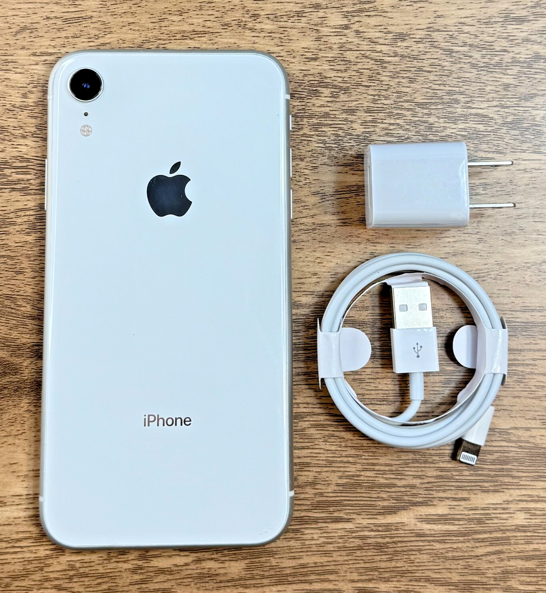 Apple iPhone XR White 64GB (Factory Unlocked) - Very Good