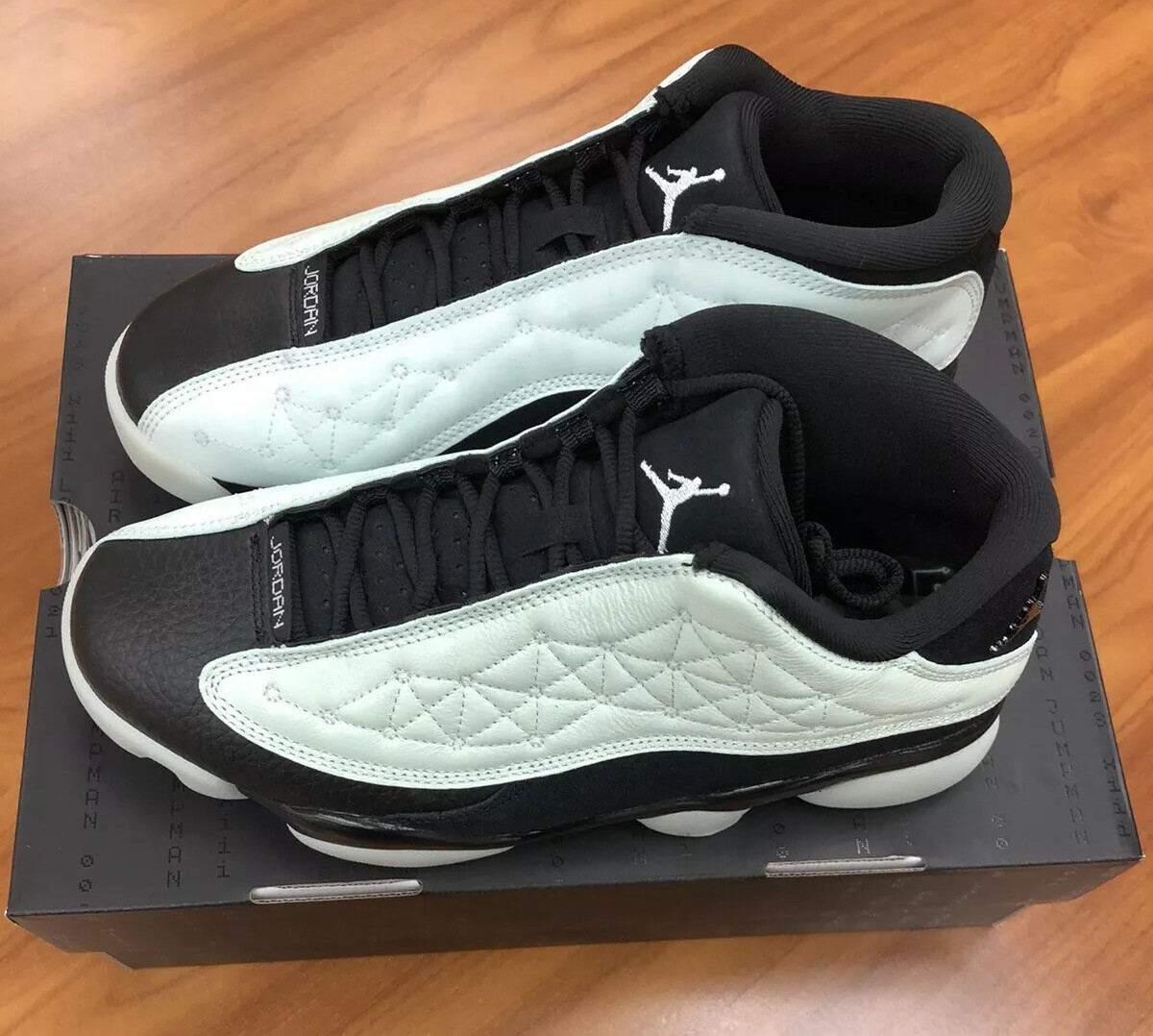 Air Jordan 13 Retro Singles Day - Men Size 8 - Green Blk 