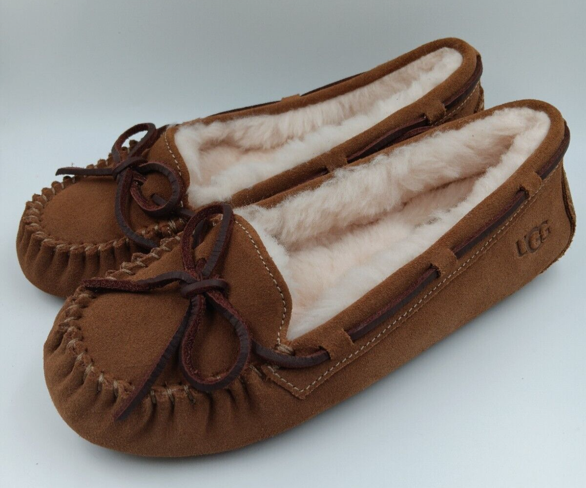 Women's UGG Bella II Chestnut Slippers Moccasins Flats- size 5