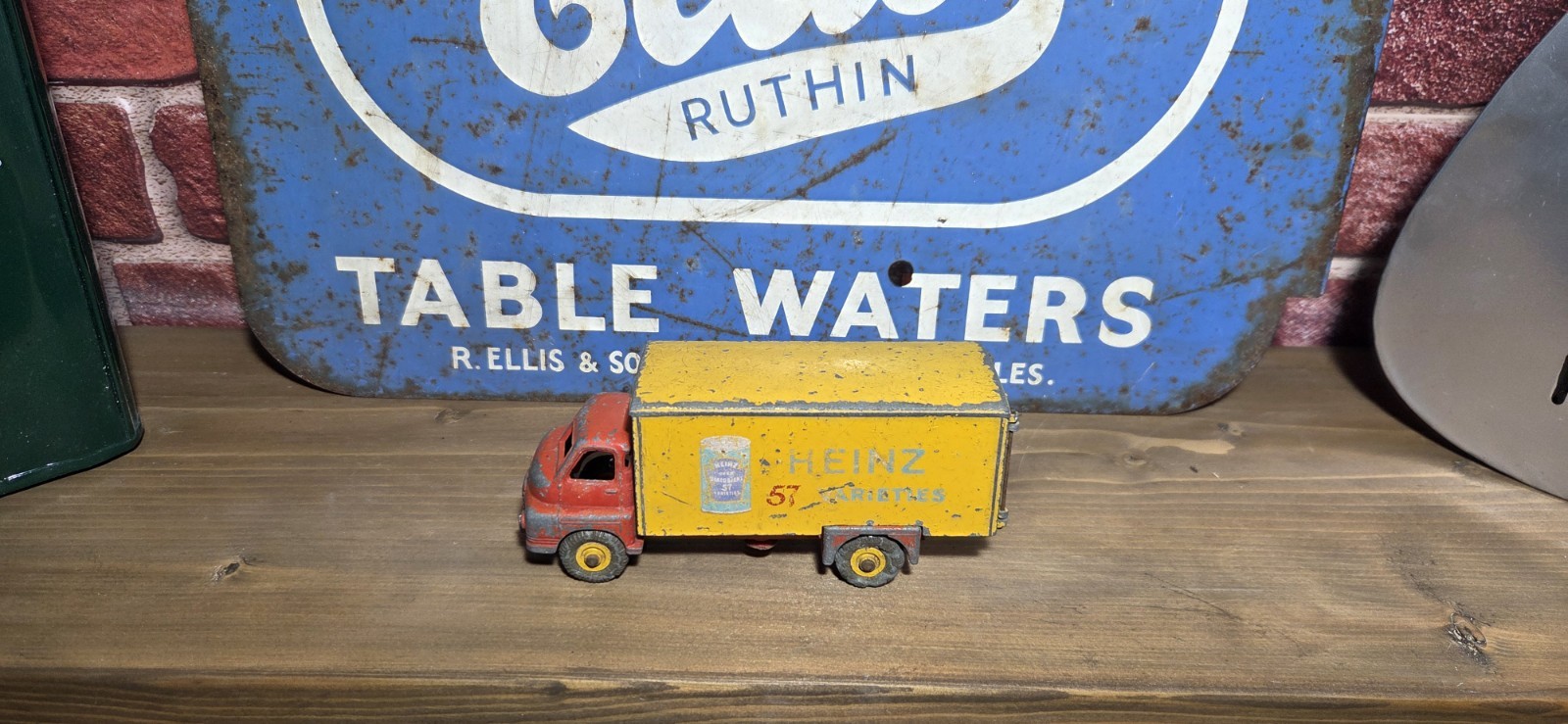Dinky 923, Big Bedford Van (Heinz) - Free Price Guide & Review